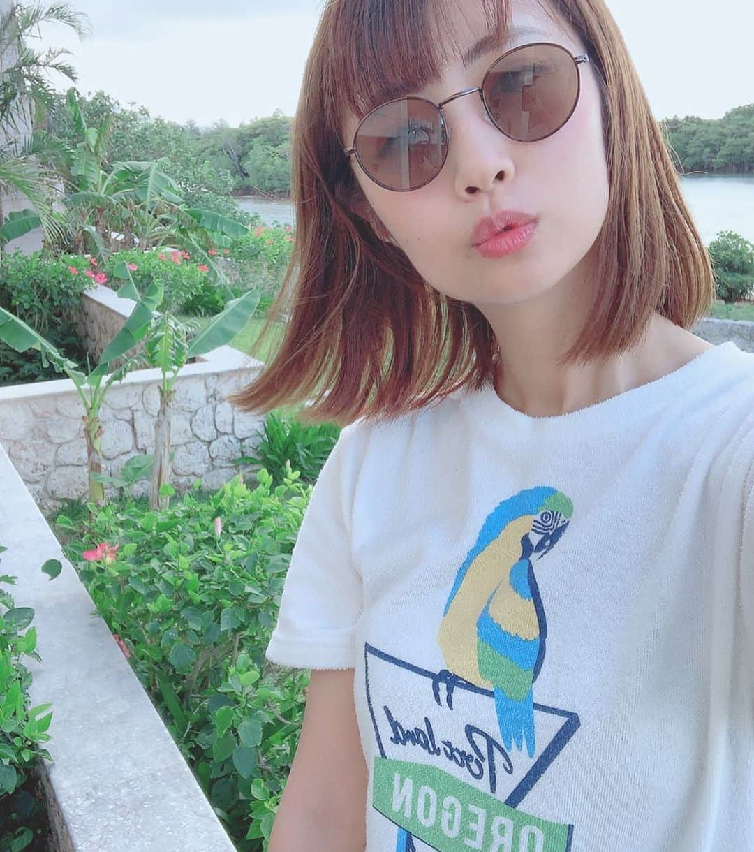 古川真奈美さんのインスタグラム写真 - (古川真奈美Instagram)「.﻿ .﻿ .﻿ 完全に浮かれてたヤツ🌺﻿ ﻿ Tシャツは﻿ @esutoreja ﻿ ﻿ タオル生地は着心地の良くて好き。﻿ ﻿ ﻿ #石垣島  #沖縄﻿ #instagood  #instadiary ﻿ #instalike #instamood ﻿ #fashion #ow #instapic #instaphoto﻿ #girl　#follow #followme  #gravure  #japanesegirl  #selfies  #インスタグラビア」9月2日 21時26分 - mana_0619