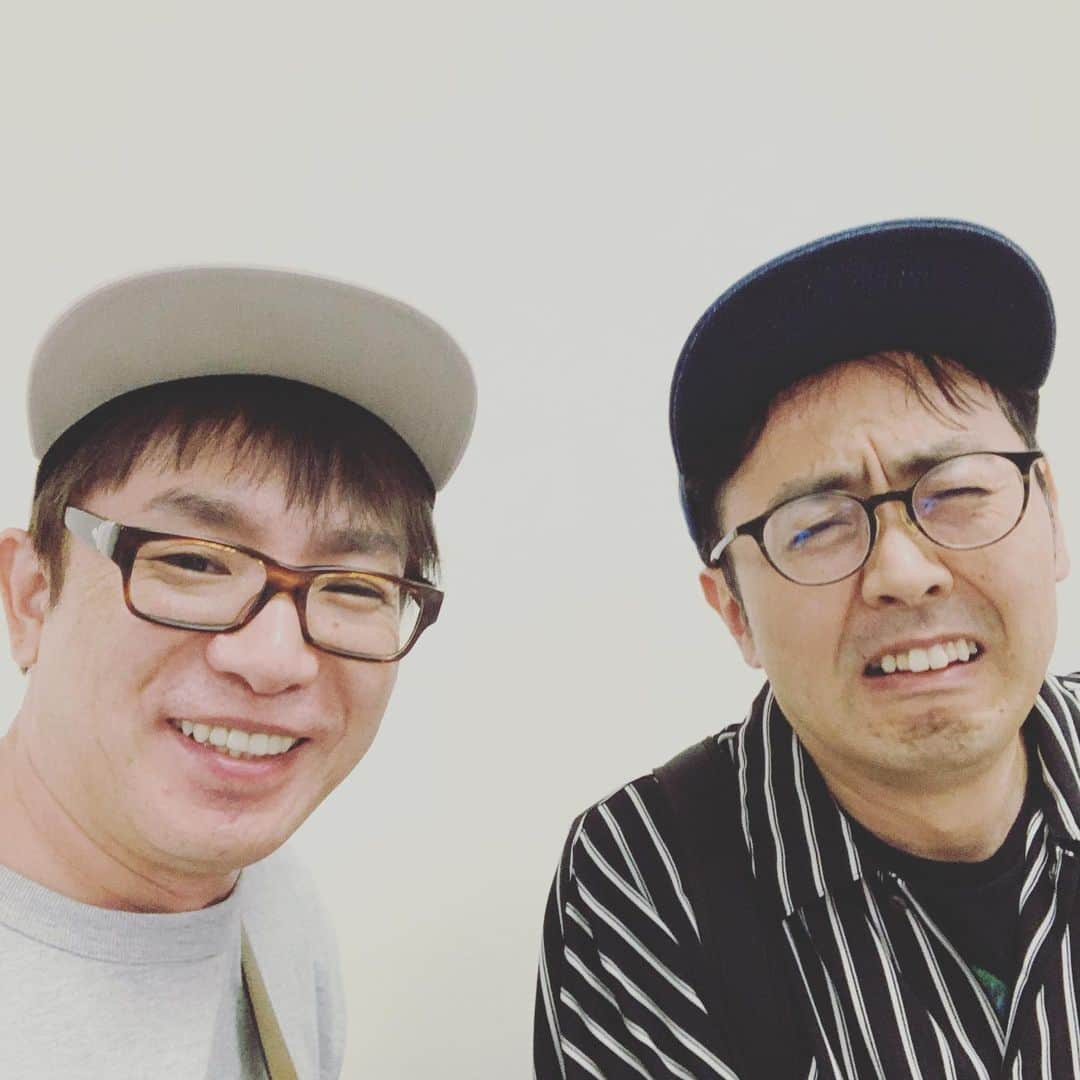 濱口優さんのインスタグラム写真 - (濱口優Instagram)「#バッタリ #あったよ #お互い入構証待ち #アンガールズ田中  くん」9月2日 21時47分 - hamaguchi_masaru