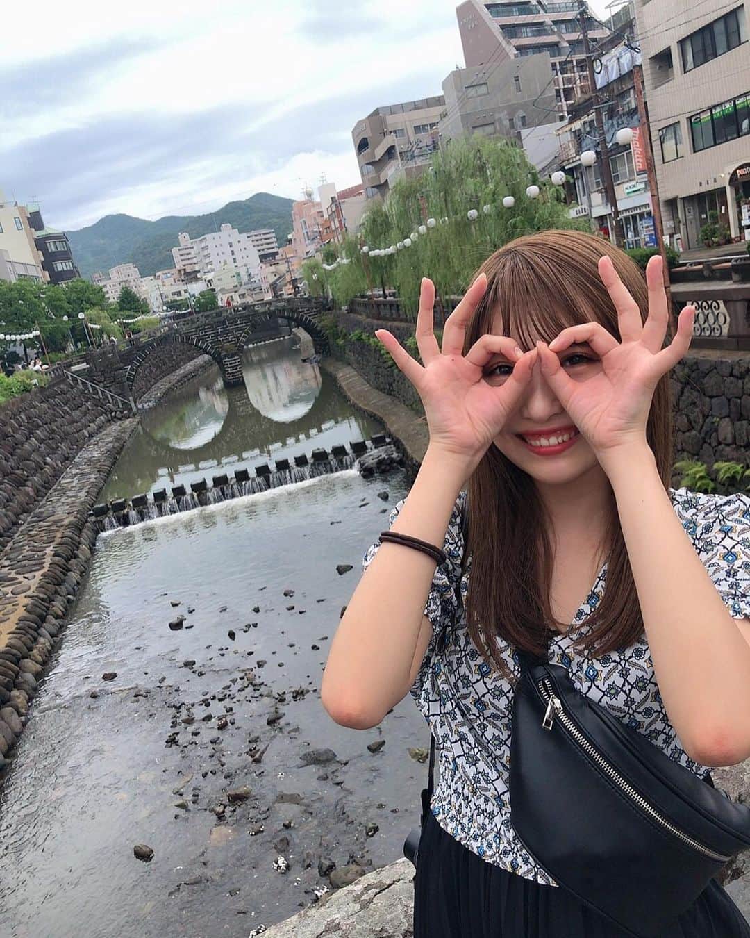華山志歩さんのインスタグラム写真 - (華山志歩Instagram)「﻿ 今日から長崎投稿始めます！﻿ しばらくお付き合いください！！﻿ ﻿ 最初は眼鏡橋🤓﻿ ﻿ みんなに教えてもらった﻿ おすすめの観光スポットでも﻿ 眼鏡橋は多かった！！！﻿ ﻿ ﻿ ﻿ ﻿ ﻿」9月2日 21時58分 - shiho_hanayama_official
