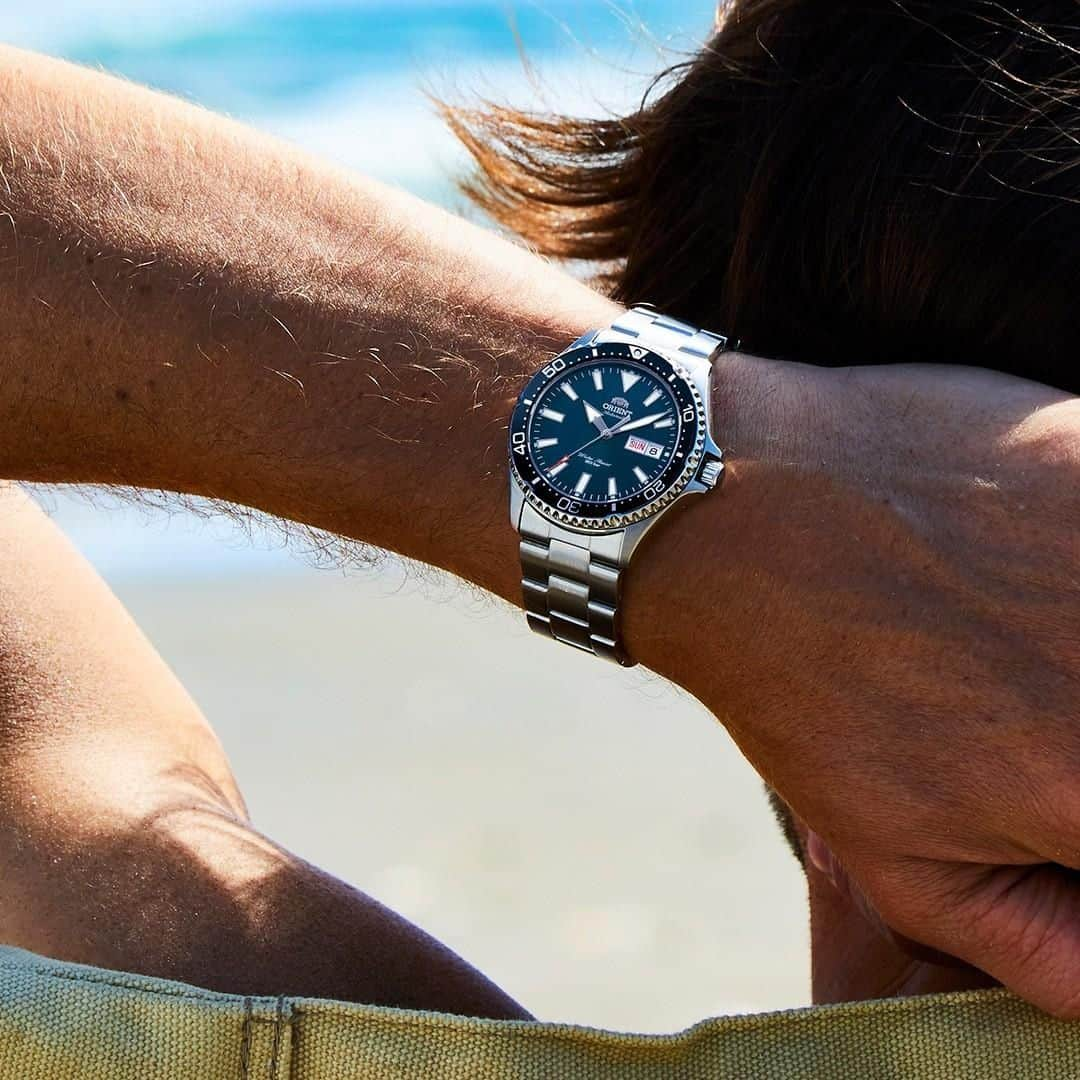 Orient Watchさんのインスタグラム写真 - (Orient WatchInstagram)「This Labor Day, take to the beach with style. ⁠ ⁠ With a water-resistant, stainless steel case, KAMASU was made with the adventure-seeking, sartorialist in mind.⚡#LDW⁠」9月2日 22時00分 - orientwatch