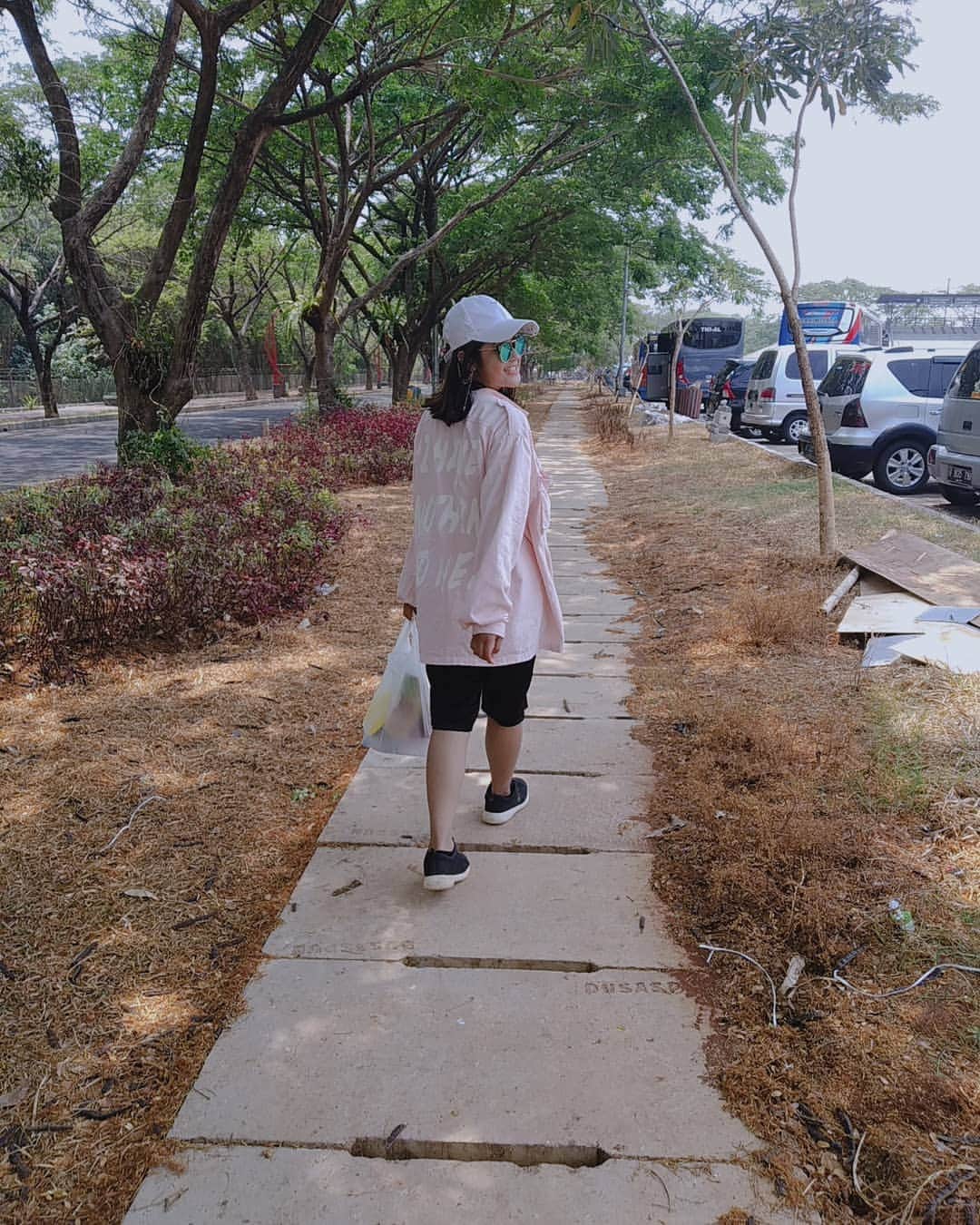 ソア のインスタグラム：「Sebelom kenal @do0_nct 😬😬」