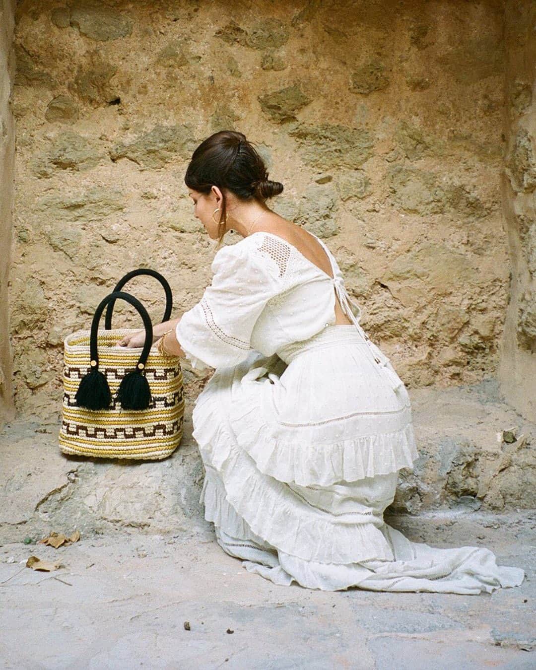 のインスタグラム：「Still have one more trip left this summer? Thanks @thelittlemagpie for the summer inspo 🌴 #THEOUTNET 📷@kirstymclachlan  Shop all your favorite #LoveSam and #Yosuzi looks, just visit #linkinbio 👆」