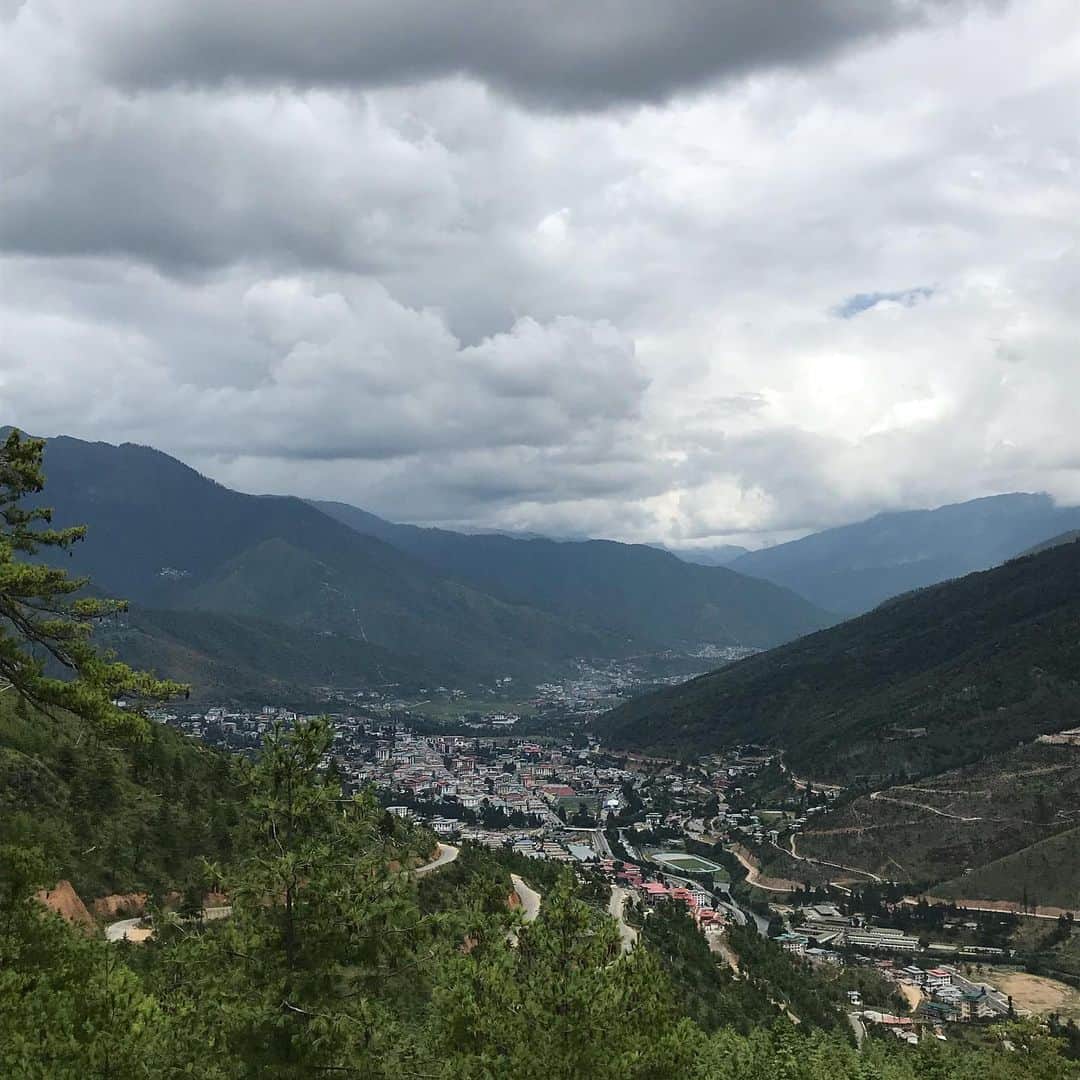 古賀淳也さんのインスタグラム写真 - (古賀淳也Instagram)「ブータンから帰ってきました🇧🇹 I had such a great time in the trip🙏🙏🙏 #bhutan #🇧🇹」9月2日 22時55分 - junya.kg