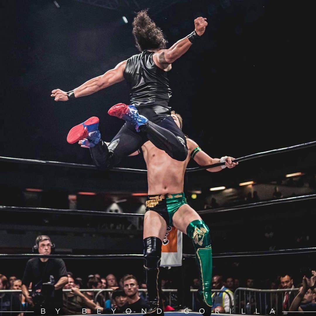 テヴィタ・フィフィタさんのインスタグラム写真 - (テヴィタ・フィフィタInstagram)「We came, we saw , we conquered! Back to Japan we go! #GOD #njpwroyalquestをお届けします #revpro 🤘🏽」9月2日 23時00分 - tangaloanjpw