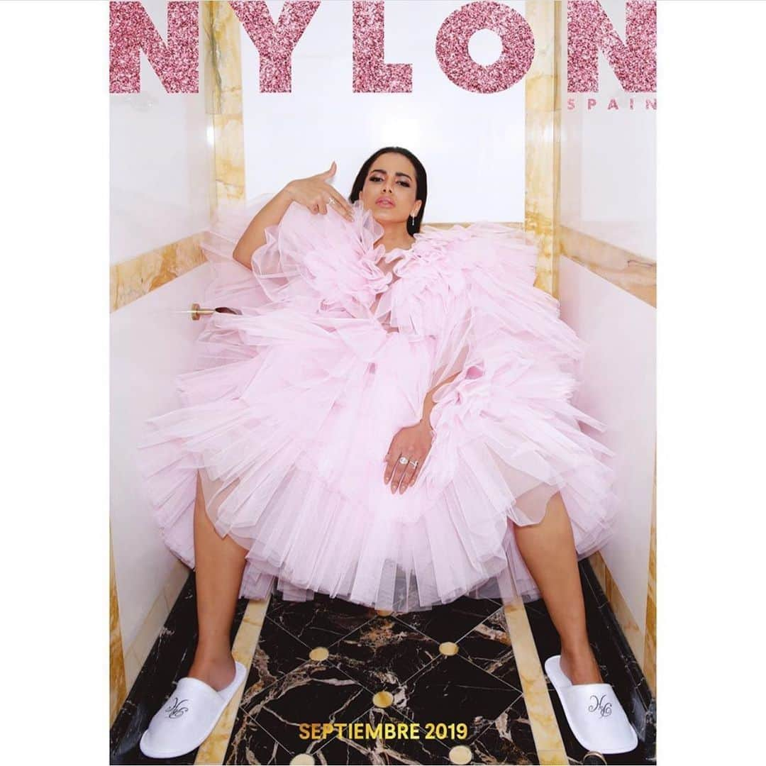 euanittaさんのインスタグラム写真 - (euanittaInstagram)「Arriba España @nylon_spain」9月3日 5時07分 - anitta