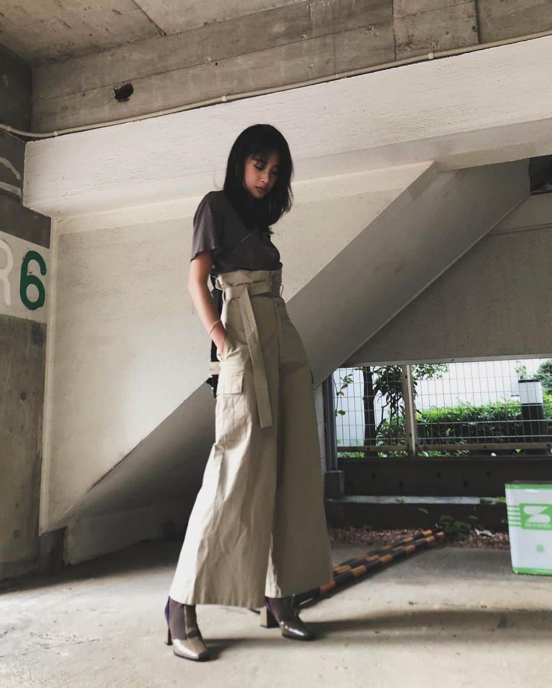 Juriさんのインスタグラム写真 - (JuriInstagram)「今日の服 @plumvintage_byjuemi で @pinkfloyd のTシャツをみつけたのでゲット。パンツはお気に入り @_juemi_ / Corset Cargo Pants 本当に使いやすい合わせやすい。 #plumvintagebyjuemi #juemi #今日の服」9月2日 23時45分 - juritakiguchi