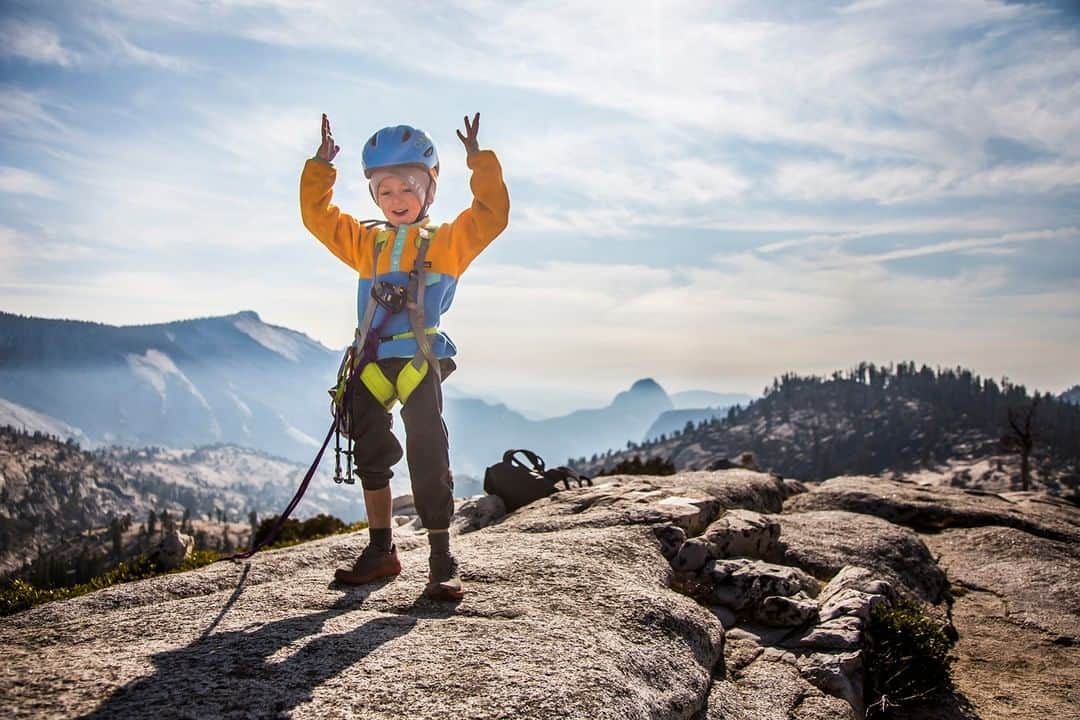 patagoniaさんのインスタグラム写真 - (patagoniaInstagram)「Tuolumne power pose. ⁠ Photo: @sonnietrotter ⁠」9月3日 0時00分 - patagonia