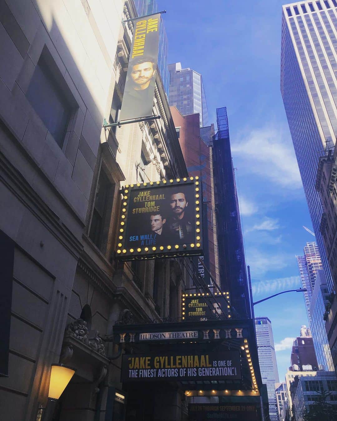 のインスタグラム：「It was amazing play. Both of two monologues.  おれもモノローグで舞台やりたいな🤔🤩💖 #play #broadway #actor #life #newyork」