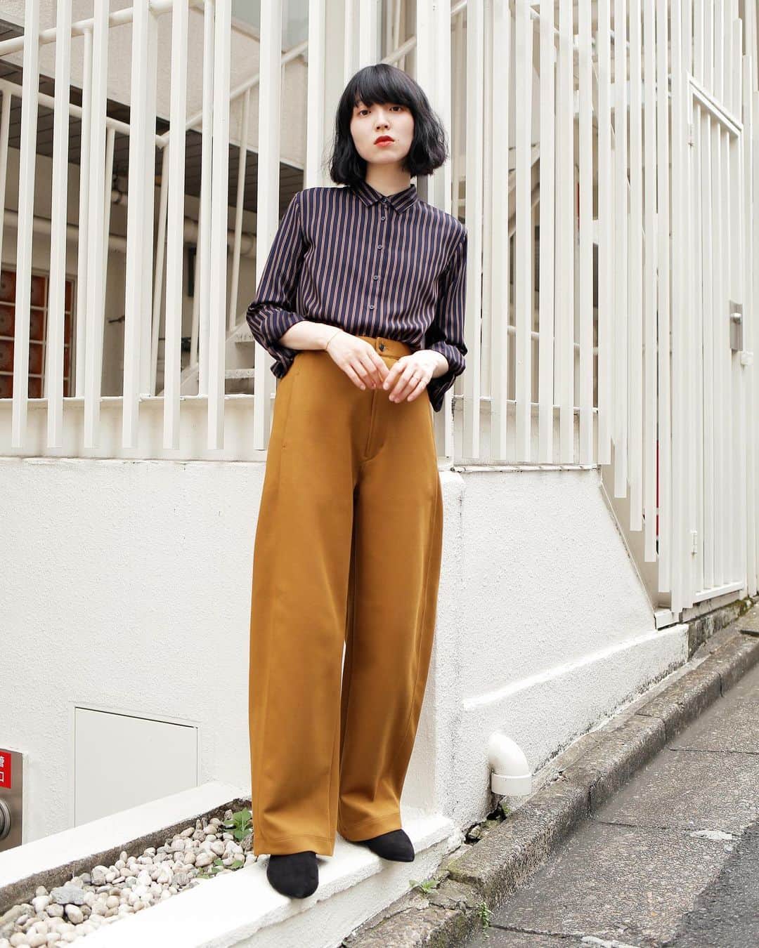 Droptokyoさんのインスタグラム写真 - (DroptokyoInstagram)「TOKYO STREET STYLE Name: @omiyuno  Pants: @uniqlo  #curvedpants#カーブパンツ#uniqlo#pr #droptokyo#tokyo#japan#streetscene#streetfashion#streetwear#streetculture#fashion#ユニクロ Photography: @abeasamidesu」9月3日 0時04分 - drop_tokyo