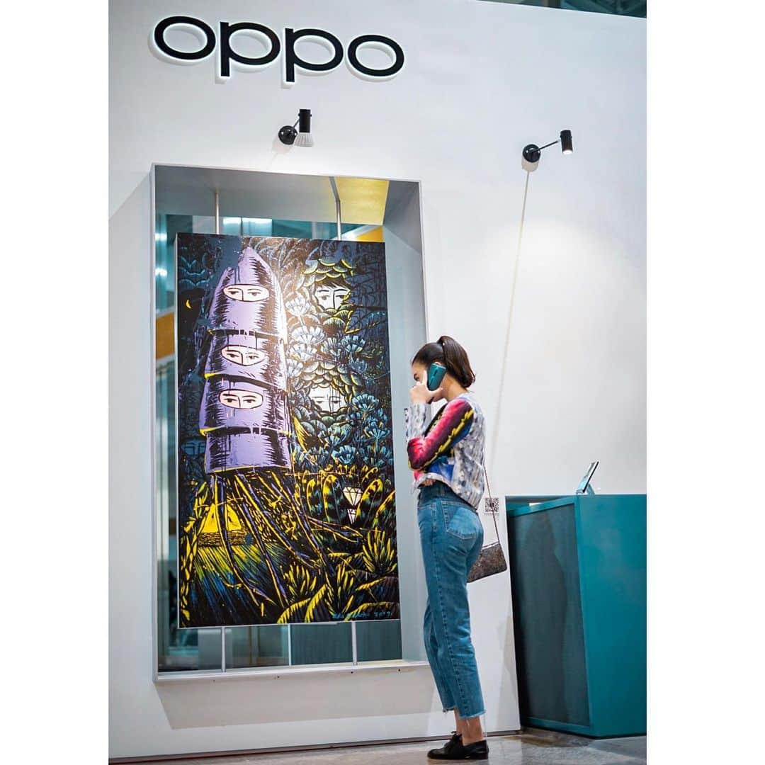ラライン・シャーのインスタグラム：「Oppo x @ekonugroho_studio at #JakartaArt. “Mimpi dan menghidupkan mimpi” #OppoRenoScape #IamReno #OppoRenoseries」