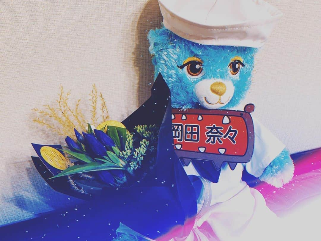 岡田奈々さんのインスタグラム写真 - (岡田奈々Instagram)「🎑🐰🌝 日付越しちゃったけど … #十五夜 #月見 #中秋の名月  月は見れなかったけど ステキな花束を頂きました 💐」9月3日 0時39分 - okada7_akb48_stu48