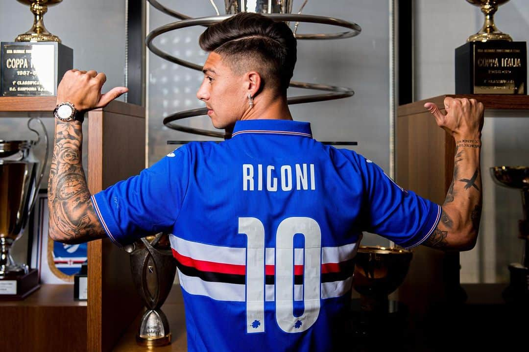 UCサンプドリアさんのインスタグラム写真 - (UCサンプドリアInstagram)「Hai preso “il” numero, non “un” numero. 🔟 Ora lo stesso coraggio dimostralo sul campo, per la #Sampdoria e la sua gente. Benvenuto, Emiliano #Rigoni. 🇦🇷 📷 @simonearveda」9月3日 0時41分 - sampdoria