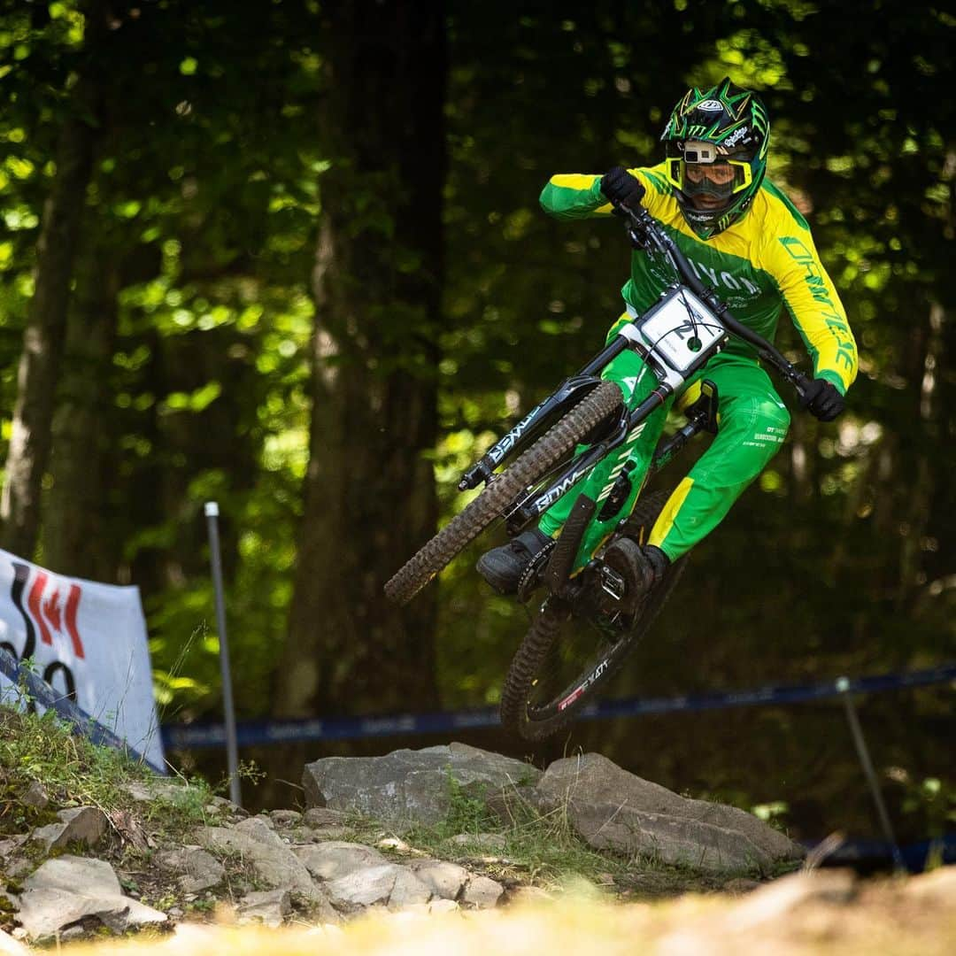 モンスターエナジーさんのインスタグラム写真 - (モンスターエナジーInstagram)「Missing first by barely half a second, @troybrosnan takes second at the UCI #MountainBike #Downhill #WorldCup in Mont-Sainte-Anne with @amaurypierron4 taking third at 2.5 seconds off of the win 🤯 ⠀⠀⠀⠀⠀⠀⠀⠀⠀ The World cup now packs its bags and heads to the United States for the final stop of the 2019 downhill season in Snowshoe, West Virginia where the champions will be crowned 👑 ⠀⠀⠀⠀⠀⠀⠀⠀⠀ #MonsterEnergy #MTB #MountainBiking #Biking」9月3日 1時59分 - monsterenergy