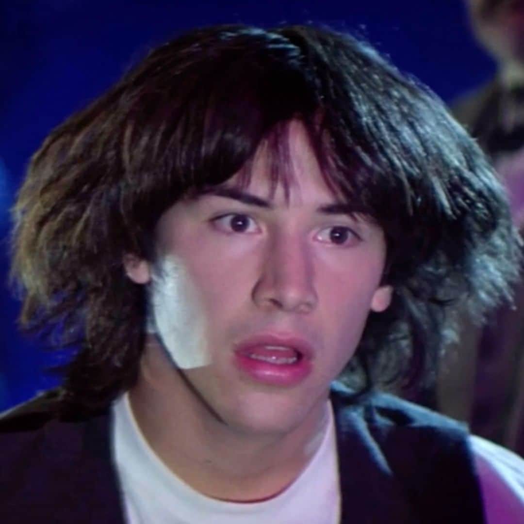 のインスタグラム：「Just 55 seconds of pure bliss for Keanu Reeves 55th birthday. Drop a 🤟to show our bae some love.」