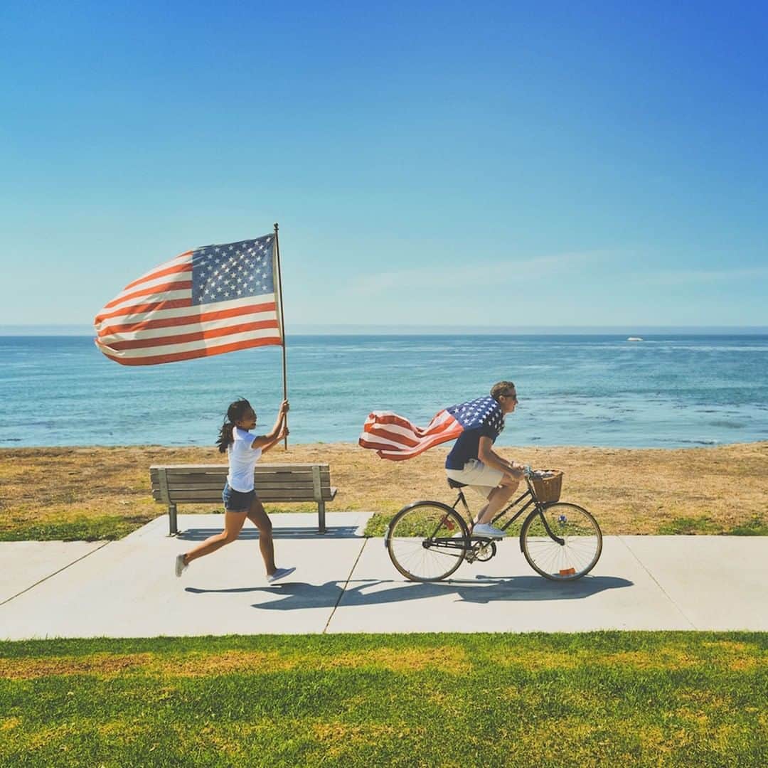 BoxedWaterさんのインスタグラム写真 - (BoxedWaterInstagram)「Did you know September 2nd, 2019 marks the 125th #LaborDay in the United States? It’s true! Celebrate accordingly. 🇺🇸 The #BoxedWater team wishes you a relaxing & restorative holiday. 📸: @frankiefoto  #BetterPlanet #BoxedWaterIsBetter #America #USA #Love #LaborDay2019」9月3日 2時01分 - boxedwater