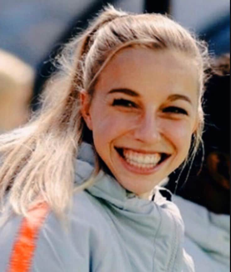 ジャッキー・グローネンのインスタグラム：「Playing on home soil tomorrow =  happiness with no eyes 🔥🧡」
