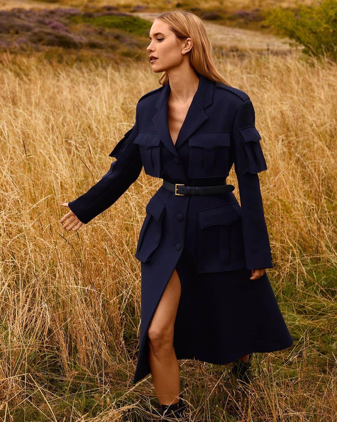 ペニーレ・タイスベックのインスタグラム：「Ready for Fall in the new issue of  #brownthomas magazine 🌾🌾@officialbrownthomas  Photo by @themisspopo makeup @mette.schou」