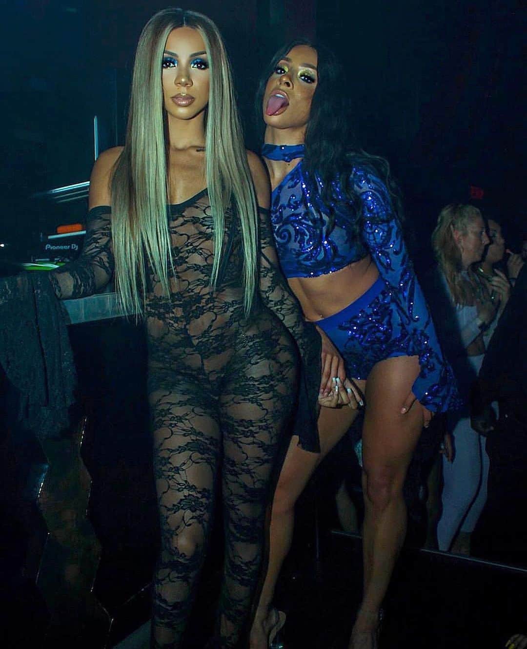 Brittany Rennerのインスタグラム：「Friendship is wildly underrated medication 🤪 @itsteannatrump」