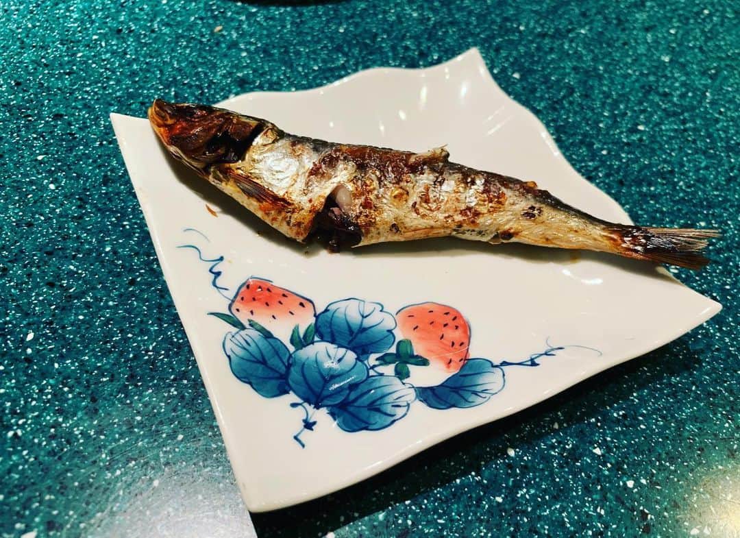 のインスタグラム：「昨日食べた、鰯🥢  #Sardine #natsukirock  #夏木マリ @mari_natsuki」
