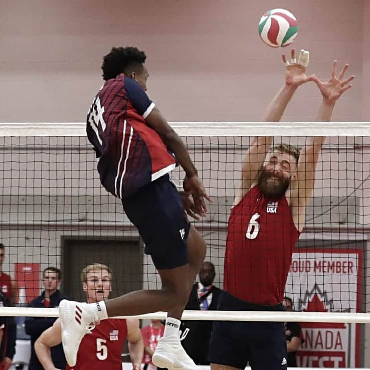 USA Volleyballさんのインスタグラム写真 - (USA VolleyballInstagram)「The U.S. Men 🇺🇸 beat the Dominican Republic 🇩🇴 on Monday, 3-0 in their 1st pool play match of the NORCECA Championship. Link to story in our bio.」9月3日 13時41分 - usavolleyball