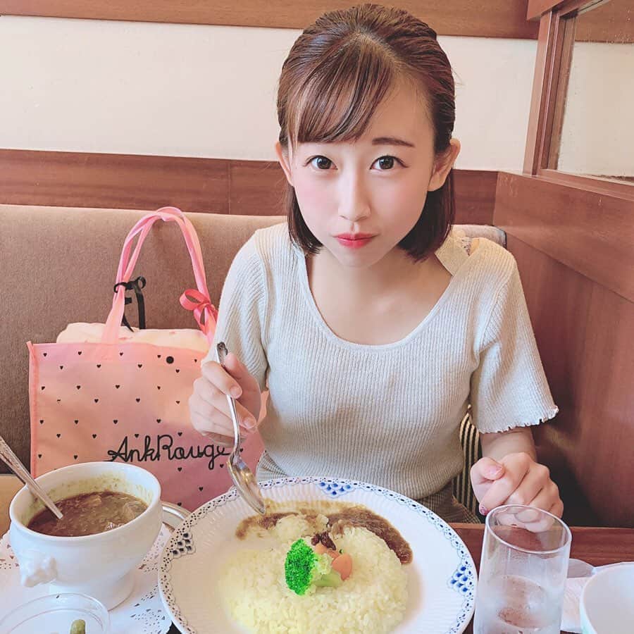桜愛美さんのインスタグラム写真 - (桜愛美Instagram)「うまうま、、ん？？💓笑 #model #tokyo」9月3日 14時05分 - manami_guitars