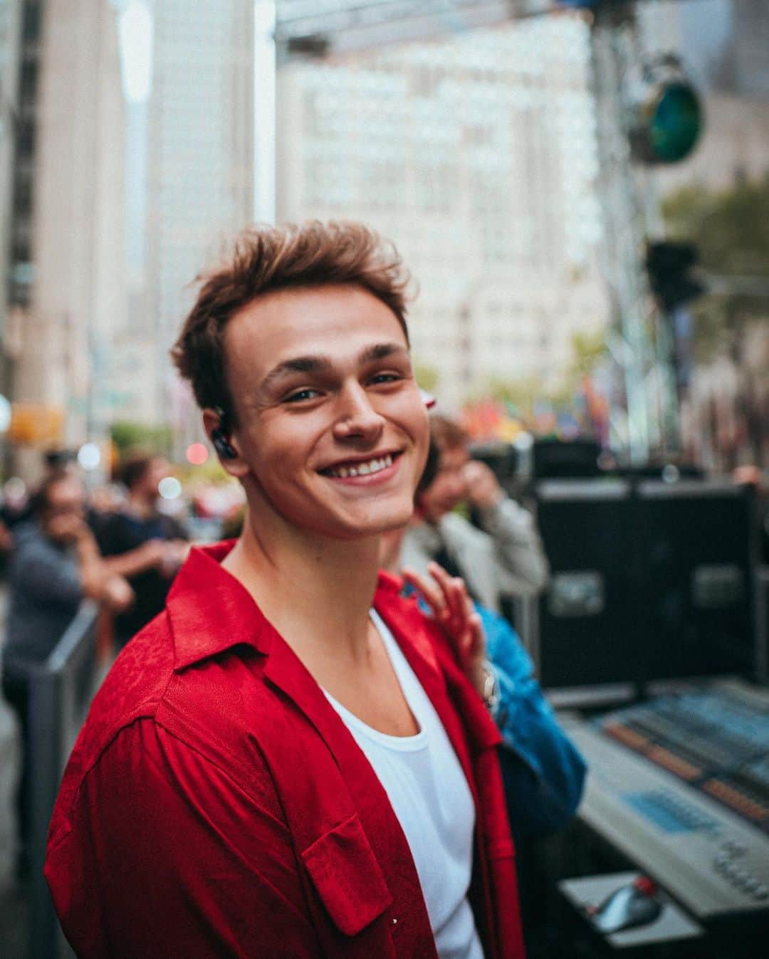 Jonahmaraisのインスタグラム：「@todayshow was an absolute dream this morning ♥️」