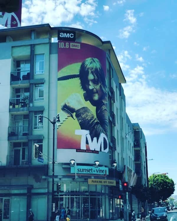 ノーマン・リーダスさんのインスタグラム写真 - (ノーマン・リーダスInstagram)「sunset n vine ❤️」9月3日 5時38分 - bigbaldhead