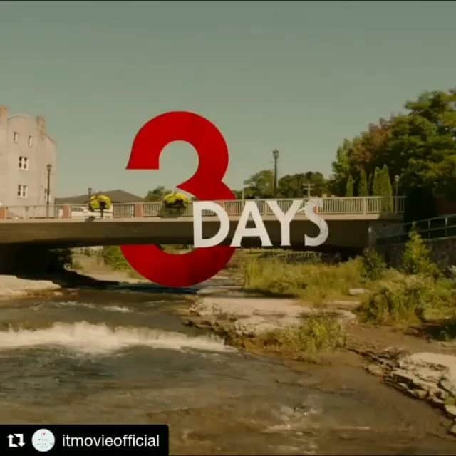 ワイヤット・オレフのインスタグラム：「ANDY BEAN EVERYBODY ・・・ "Do you think we’ll be friends forever?" #ITEnds this Thursday - Get Tickets at the link in bio. #LosersStickTogether」