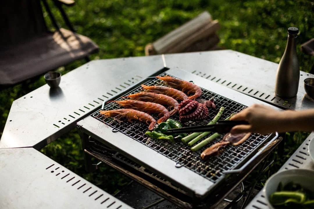 Snow Peak USAさんのインスタグラム写真 - (Snow Peak USAInstagram)「#takibitime is even more enjoyable with the addition of our Jikaro Firering table. Hope you're getting the most out of your Labor Day!」9月3日 7時00分 - snowpeakusa