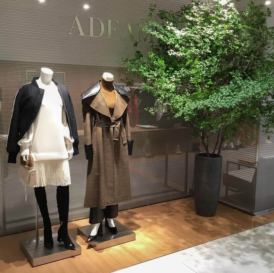 アディアムさんのインスタグラム写真 - (アディアムInstagram)「Discover the Fall/Winter 2019 Collection at the #ADEAM Ginza Six Store in #Tokyo.」9月3日 7時18分 - adeam