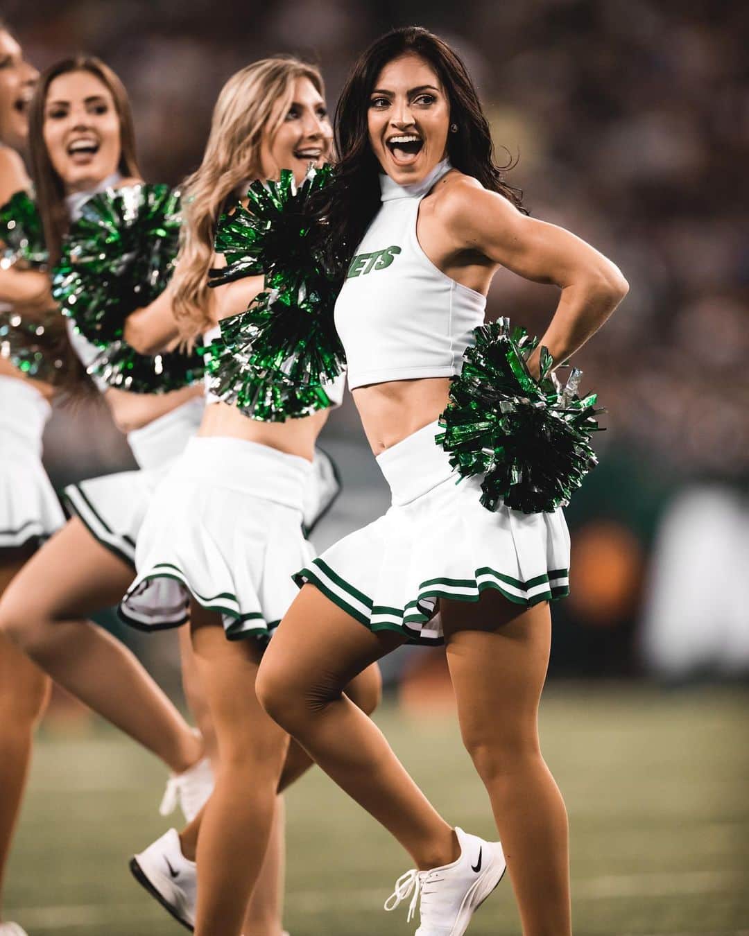 Jets Flight Crewのインスタグラム：「Guess what? It’s finally game week! 🙌」
