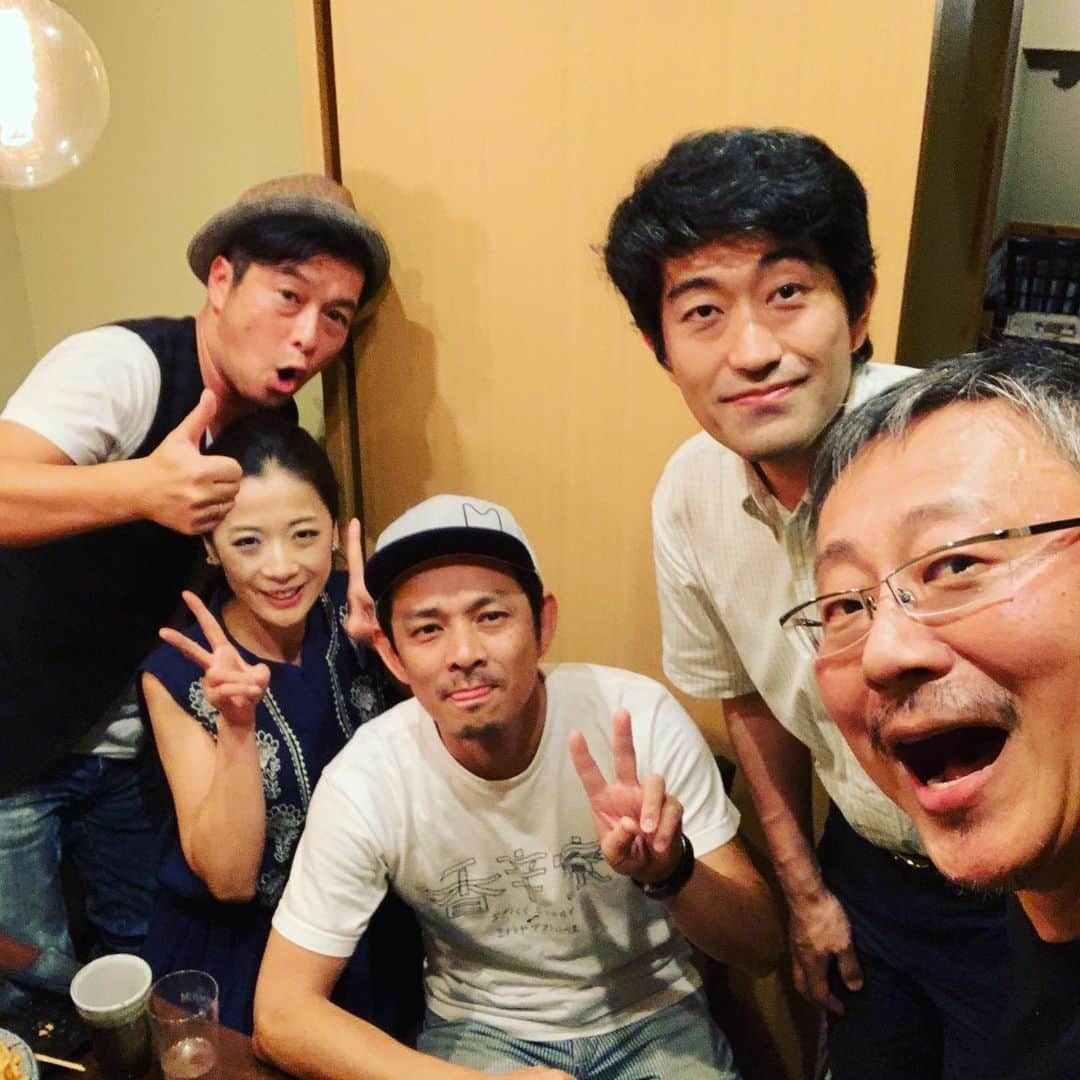 松尾貴史さんのインスタグラム写真 - (松尾貴史Instagram)「#阪急百貨店 うめだ本店で開催中のイベント「 #カレーとカレーのためのうつわ展 」は、残すところ本日を残すのみとなりました。  昨日は、昼と夜のトークに出演致しました。  聞き手を務められているカレー界の巨人たちと、 #東通商店街 で、1日早い打ち上げを。  #黒沢薫 #水野仁輔 #森内俊之 #一条もんこ #カレー #スパイス #松尾貴史  #ゴスペラーズ #将棋 #パンニャ #大阪」9月3日 8時16分 - kitsch.matsuo