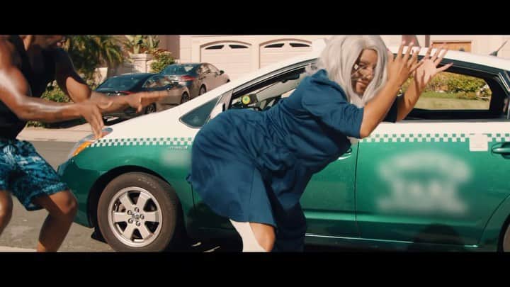 ジェイソン・デルーロのインスタグラム：「TOO HOT VIDEO OUT TMR 🔥🔥 Heat Exhaustion is a mf 😂」