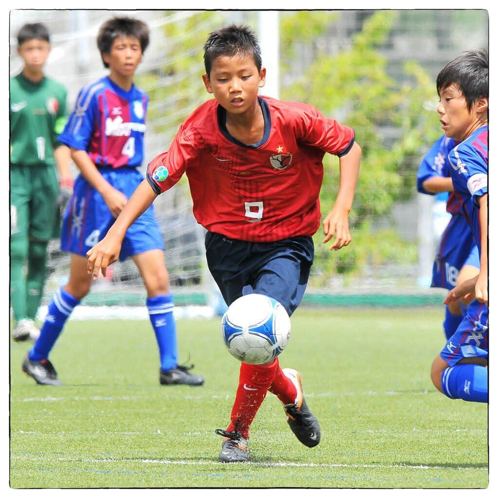 鹿島アントラーズさんのインスタグラム写真 - (鹿島アントラーズInstagram)「今日は、有馬選手の誕生日です！  写真は、ご両親から！  ハッピーバースデー、幸太郎！活躍に期待しています！  #鹿島アントラーズ #kashimaantlers #有馬幸太郎 #誕生日 #おめでとう #happybirthday #有馬選手の #ご両親 #写真 #ありがとうございました」9月3日 8時44分 - kashima.antlers