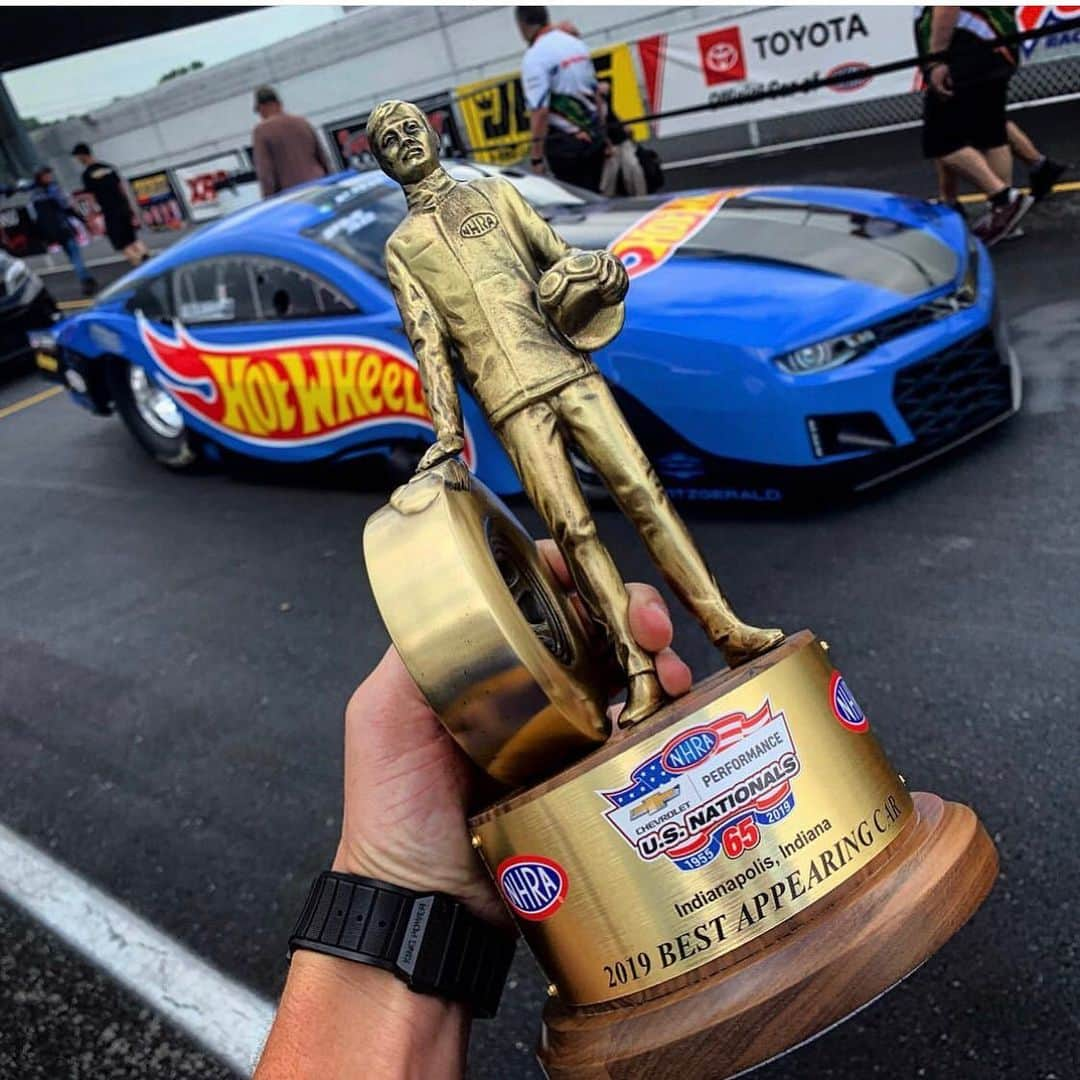 Hot Wheelsさんのインスタグラム写真 - (Hot WheelsInstagram)「@alexlaughlin40 is your 2019 #USNats Pro Stock Champ! 🥇 Congrats on the W, Alex 🏁🔥#HotWheels」9月3日 8時42分 - hotwheelsofficial