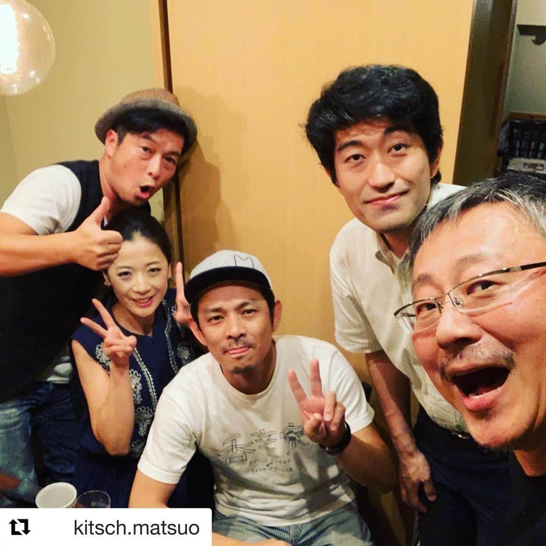 黒沢薫さんのインスタグラム写真 - (黒沢薫Instagram)「楽しい夜でした。 #ハードコアカレーシンガー  #Repost @kitsch.matsuo with @get_repost ・・・ #阪急百貨店 うめだ本店で開催中のイベント「 #カレーとカレーのためのうつわ展 」は、残すところ本日を残すのみとなりました。  昨日は、昼と夜のトークに出演致しました。  聞き手を務められているカレー界の巨人たちと、 #東通商店街 で、1日早い打ち上げを。  #黒沢薫 #水野仁輔 #森内俊之 #一条もんこ #カレー #スパイス #松尾貴史  #ゴスペラーズ #将棋 #パンニャ #大阪」9月3日 9時27分 - kaorukurosawa_lovelife