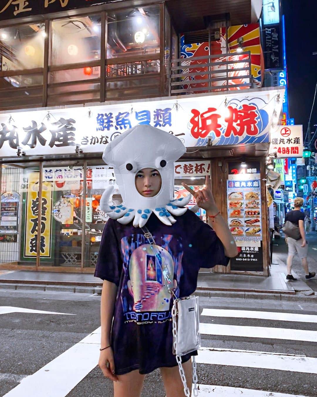 Emily Meiさんのインスタグラム写真 - (Emily MeiInstagram)「Incase y’all r wondering. I’m in japan now. Oh, and I’m also a squid」9月3日 9時33分 - emily.ghoul