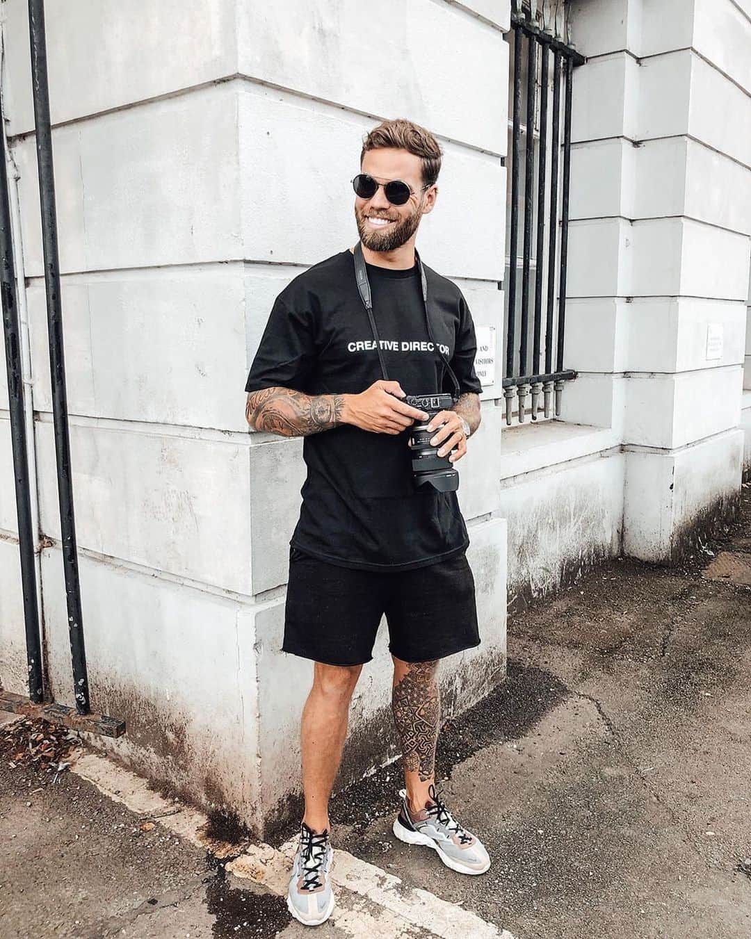 STYLE4GUYSのインスタグラム：「@FashionNovaMEN summer isn't quite over yet 🌞 Get it while it's hot on  @FashionNovaMEN 🔥」