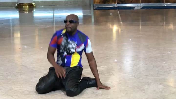 ワイクリフ・ジョンのインスタグラム：「Haitians got moves!!!!!!」
