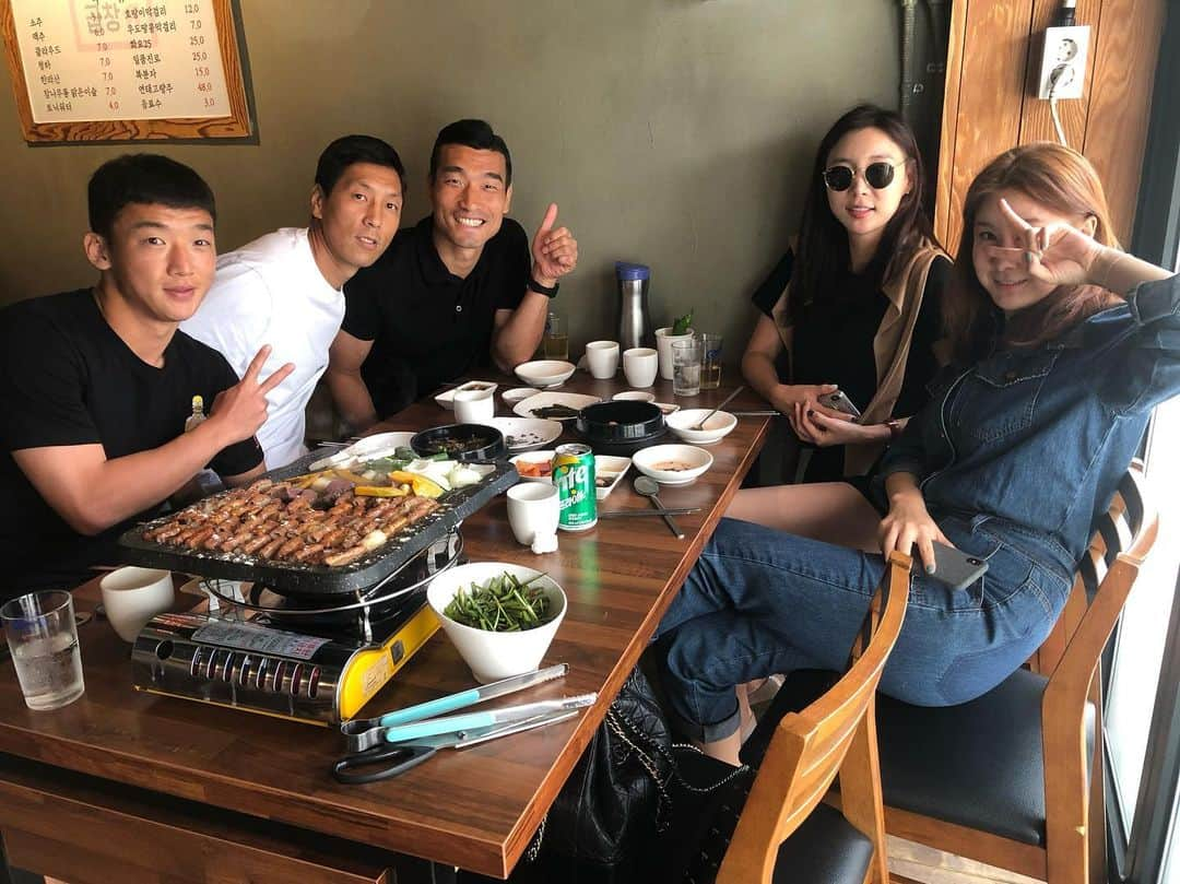 チョ・ウォニさんのインスタグラム写真 - (チョ・ウォニInstagram)「여러분 맛점하세요 👍 간만에 뭉치네💪」9月3日 12時19分 - wonhee06