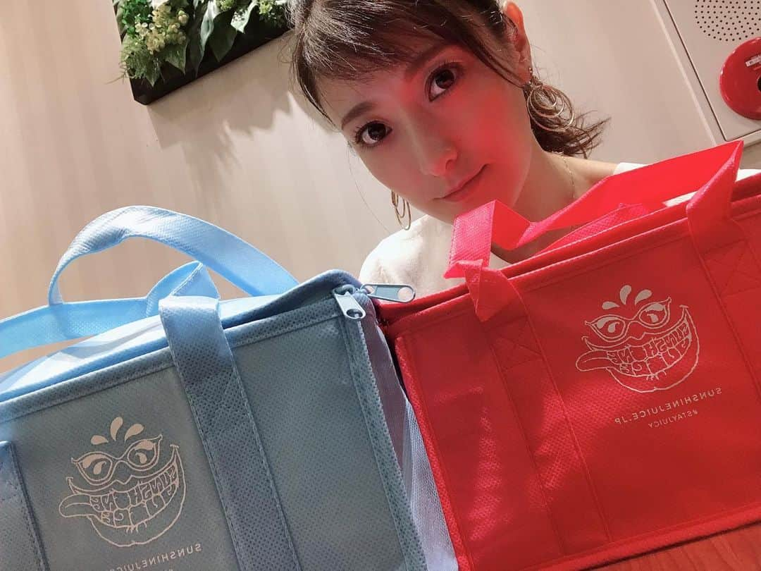 高橋麻美さんのインスタグラム写真 - (高橋麻美Instagram)「サンシャインジュースのファスティング。  スープが普通に美味しくってビックリした😳  少しご飯の量減らしたいなってときにちょうど良いかも♥️ #fasting#coldpress#juice#soup #sunshinejuice」9月3日 22時44分 - charmy421