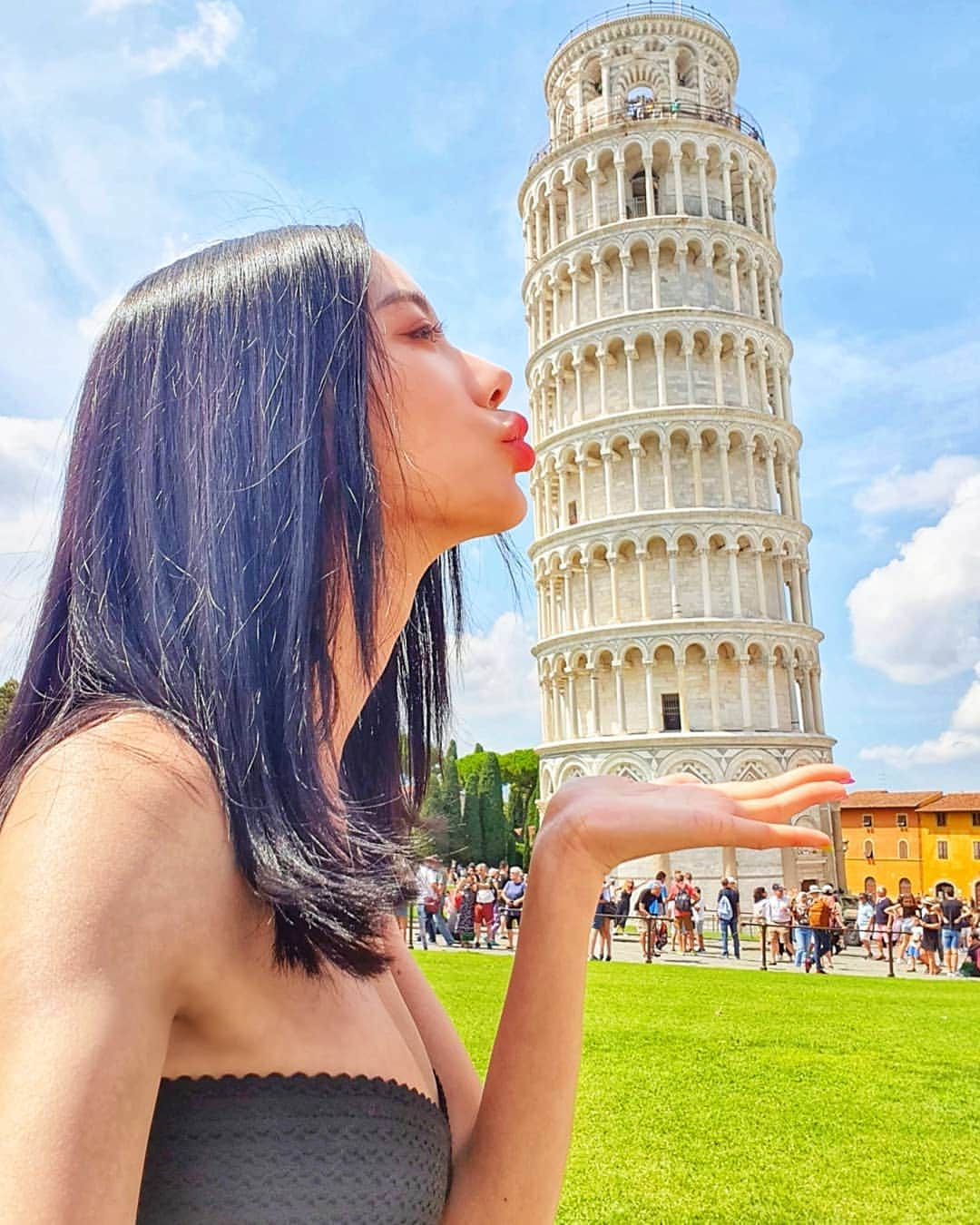 クララさんのインスタグラム写真 - (クララInstagram)「#clarainItaly #LeaningTowerofPisa」9月3日 22時44分 - actressclara