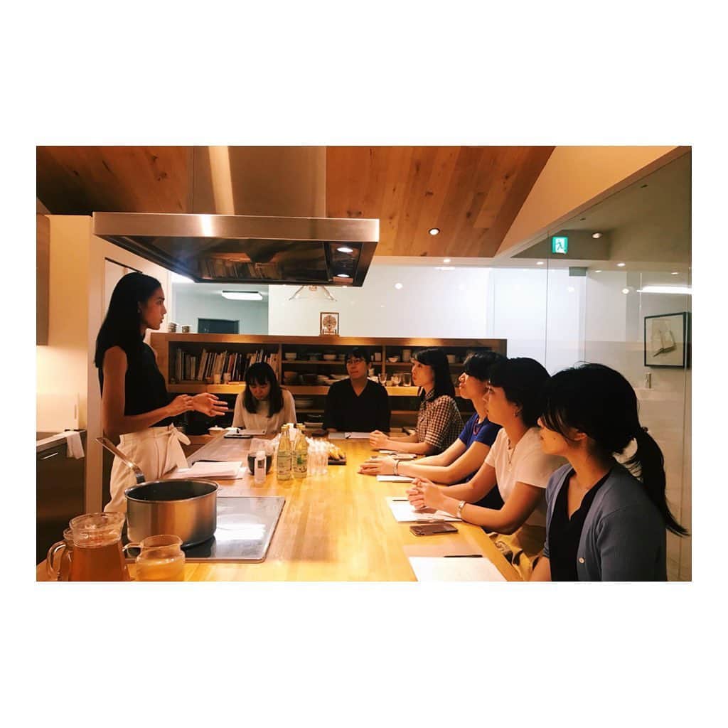 金原杏奈のインスタグラム：「アーユルヴェーダのワークショップやりました！①」