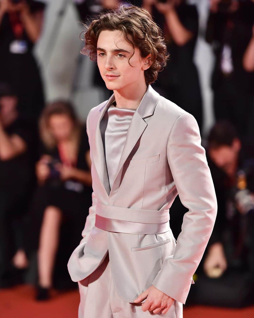Vogue Italiaさんのインスタグラム写真 - (Vogue ItaliaInstagram)「Actors @tchalamet and @lilyrose_depp arrived at the 76th Venice Film Festival for the premiere of #TheKing - the long awaited @netflix movie about the story of English King Henry V. Read via link in bio the interview with #TimothéeChalamet by @airquotesblog about the upcoming movie, life and career. More daily updates from #VeniceFilmFestival on vogue.it」9月3日 23時16分 - vogueitalia