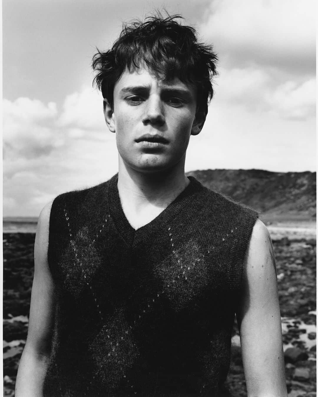 カーター・スミスのインスタグラム：「“Which is better - to have laws and agree, or to hunt and kill?” LORD OF THE FLIES」