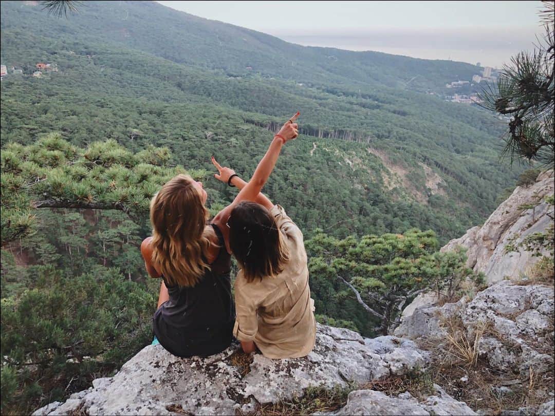 のインスタグラム：「-смотри! 👈🏼👉🏼」