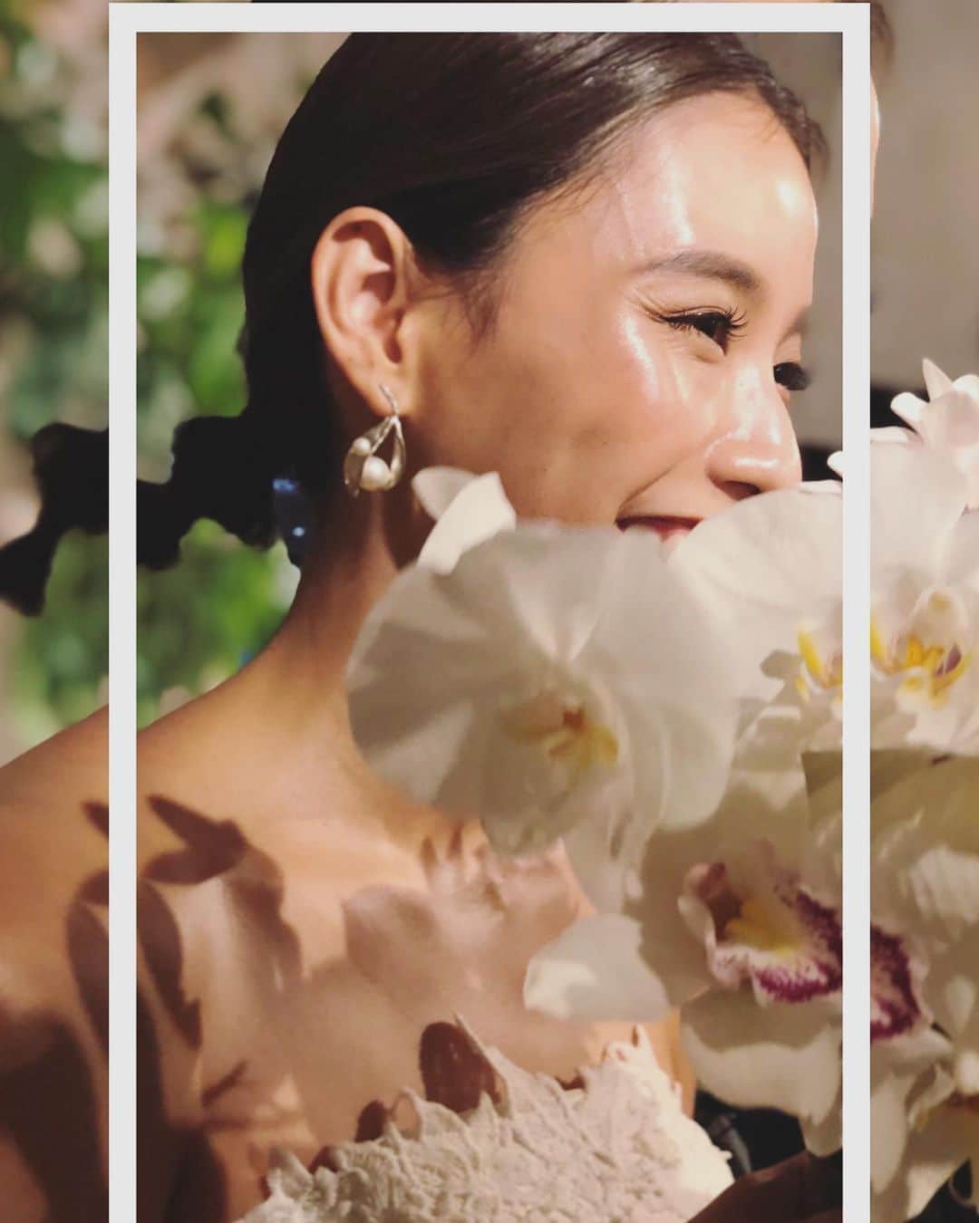 藤川沙弥のインスタグラム：「𓂅𓇚𓇬﻿ ﻿ @tucha_k wedding party♥︎♥︎♥︎﻿ ﻿ もう美過ぎて美過ぎて…﻿ この日を楽しみにしてたから﻿ もぅ。胸がいっぱい😭✨﻿ ﻿ つーちゃんとみーほの可愛いすぎる﻿ 満面の笑顔で心が癒されました🥺💗💗﻿ ﻿ 最後には新郎から新婦への﻿ サプライズのムービーに100本の薔薇🌹﻿ 最高。かっこよすぎる。。👏🏻👏🏻﻿ ﻿ みちゅき様も最初だけ﻿ 登場してたよ👶🏻💕💕💕﻿ ﻿ 2人の周りには優しくて暖かい人達ばかりで﻿ この日は本当笑いすぎて﻿ 楽しすぎる時間をありがとう🥳😆🌙﻿ ほんとにおめでとうっ☺️💛💛﻿ ﻿ ﻿ ﻿ ﻿ ﻿ ﻿ #wedding#weddingparty﻿ #happywedding」