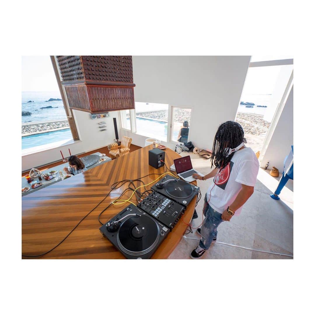 のインスタグラム：「プライベートパーティー  想像を超える素晴らしい所でした  #葉山 #locohama」