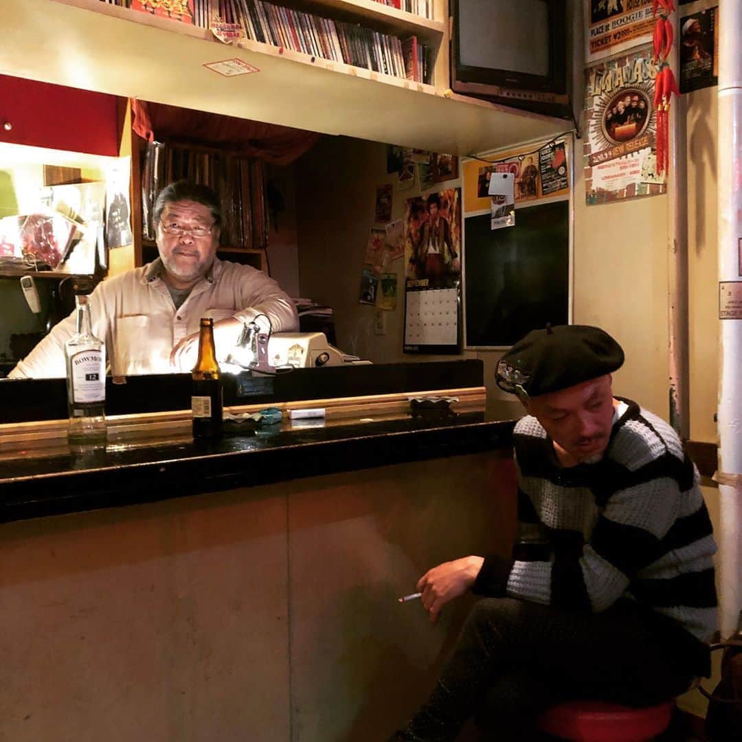 山川のりをのインスタグラム：「今夜は札幌ジュークジョイント にてギターパンダライブです。20時/20時30分、2000円+D。共演はセーターズ 、佐久間学、キングマサウ、吸賊です！お近くの方々会いにきてアイニージュー！スケジュールはguitarpanda.net」