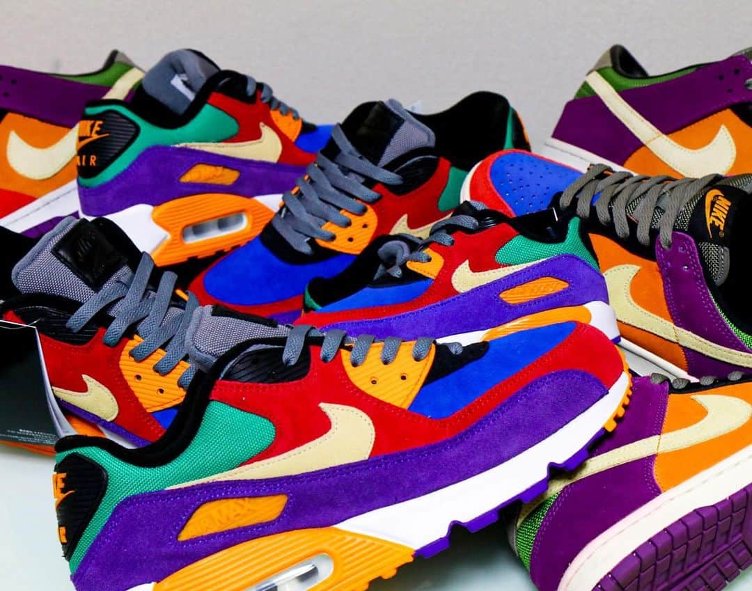 SneakerBox.jpのインスタグラム：「🌈✨ 人気なくて有り難き😍 viotech最高です。 DUNKも今更手に入らないので残しておいて良かった👍 #viotech #AIRMAX90  #airmax  #airmaxkicks  #nikedunk  #airmaxday  #atmos #atmostokyo  #undefeated  #snkrs #一眼スニーカーズ  #クレイジーダンク #sneakerbox #スニーカー好きと繋がりたい」
